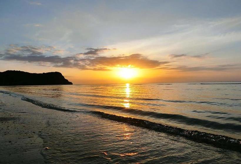 The Lake Hill Resort 16