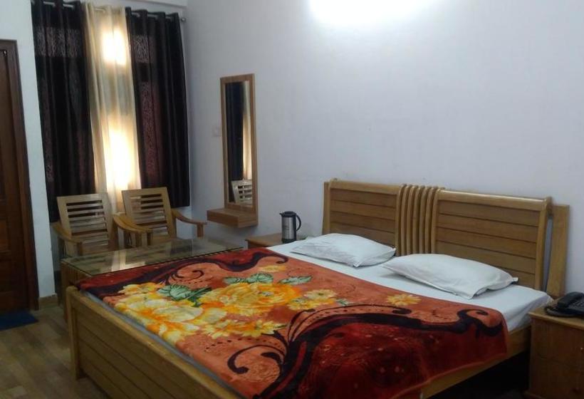 Hotel Gsa And Guest House