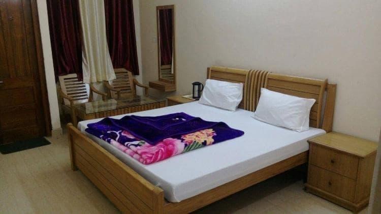 Hotel Gsa And Guest House 12