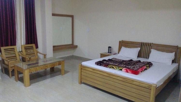 Hotel Gsa And Guest House 13