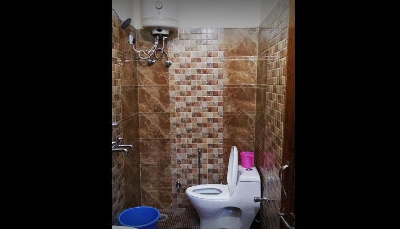 Hotel Gsa And Guest House 9