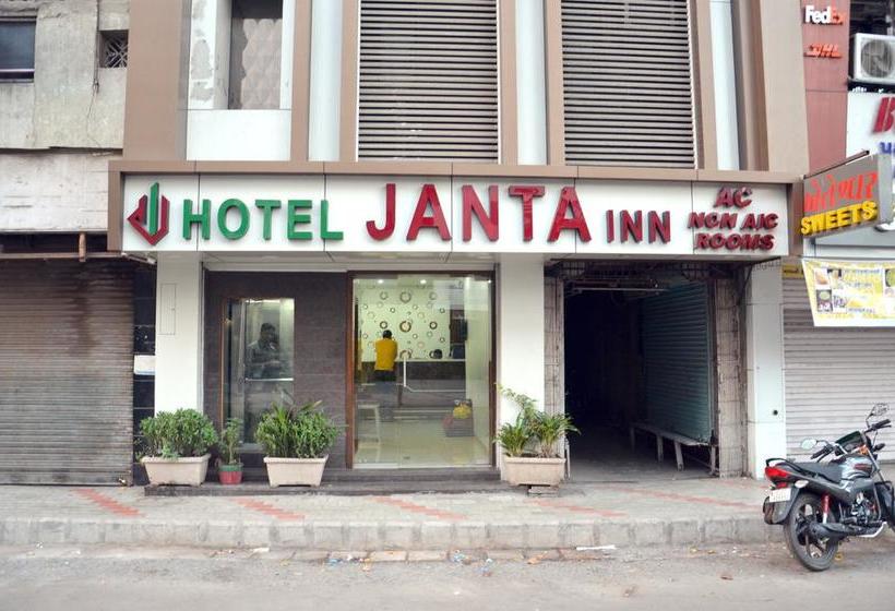 Hotel Janta Inn 11