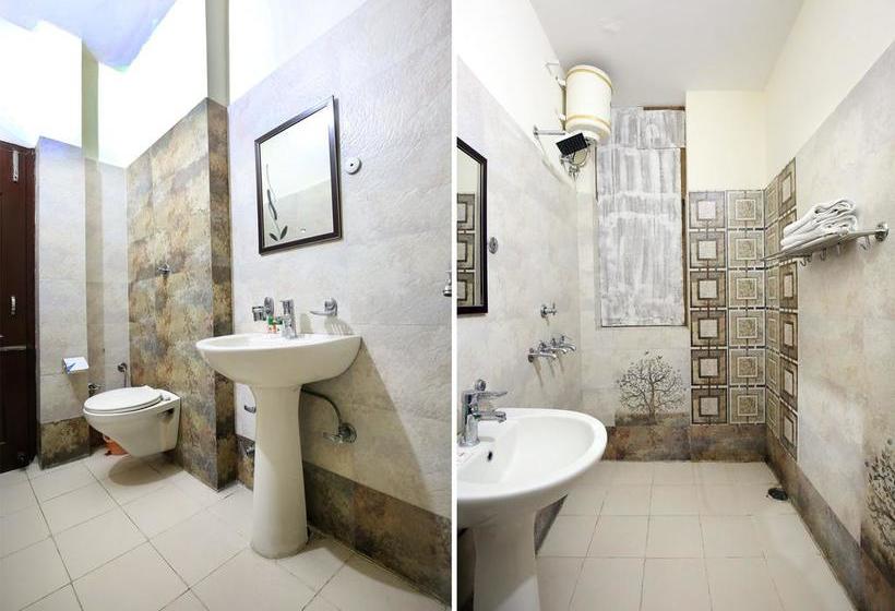 Hotel Oyo Rooms Near Pimms 17