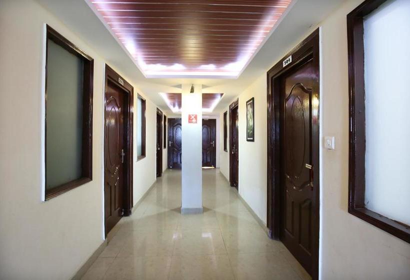 Hotel Oyo Rooms Near Pimms 20