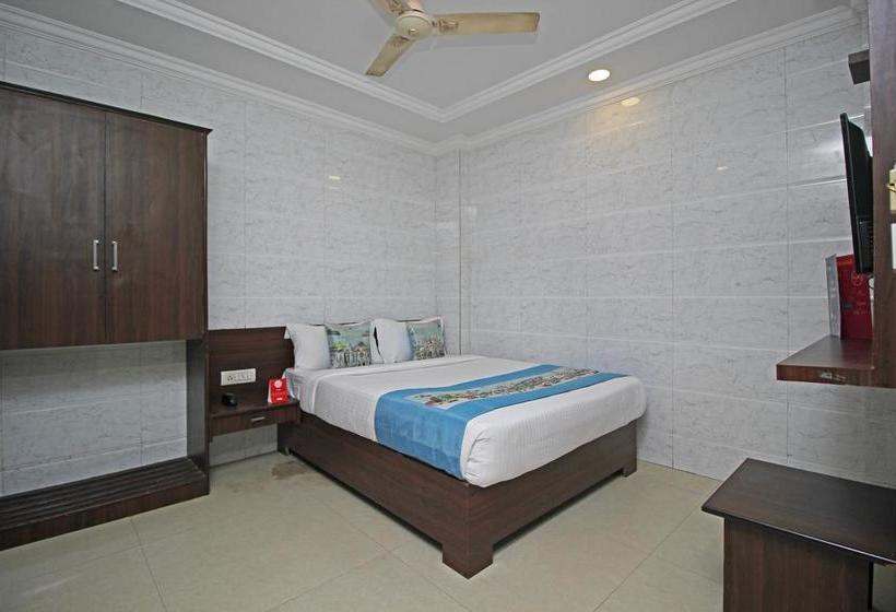 Hotel Oyo Flagship Vadapalani Avm Studio 2 14