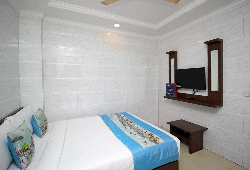 Hotel Oyo Flagship Vadapalani Avm Studio 2 3