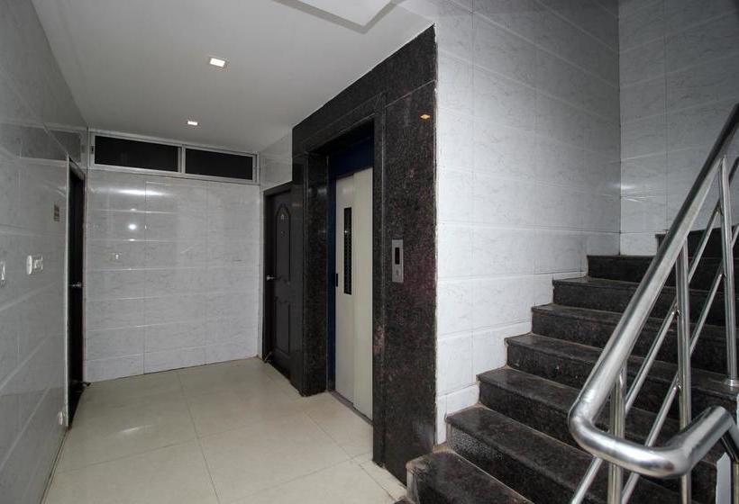 Hotel Oyo Flagship Vadapalani Avm Studio 2 7