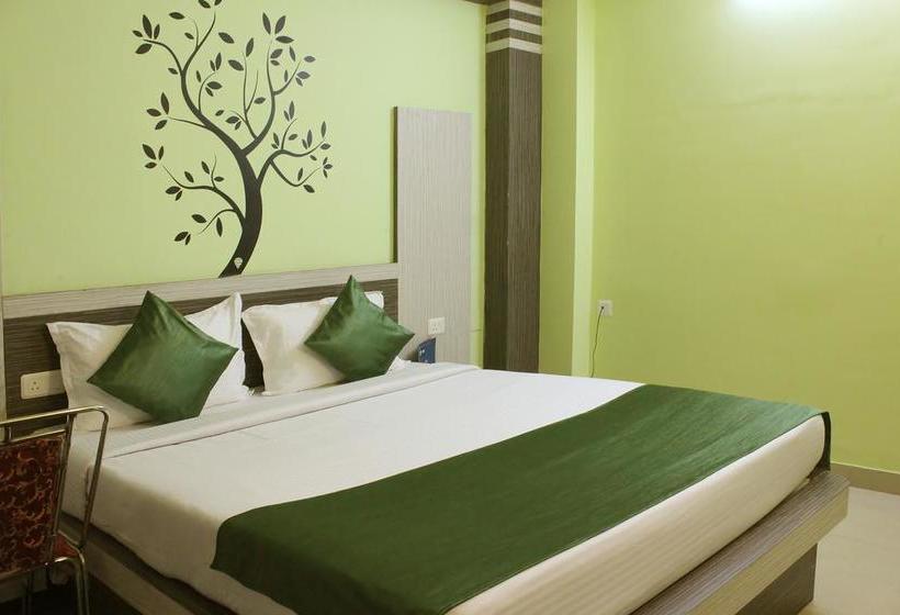 Hotel Oyo Rooms Pandra Road Near Otc Ground 15