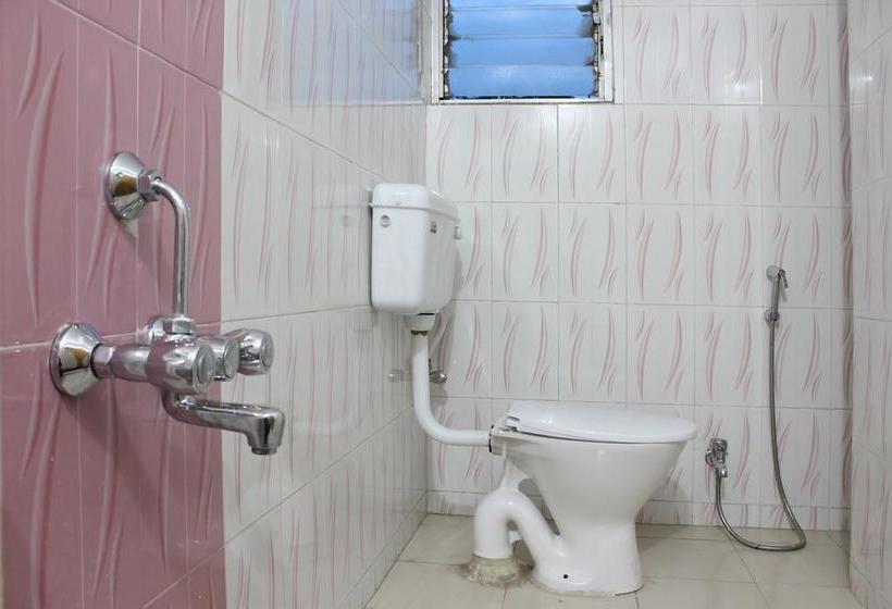 Hotel Oyo Rooms Pandra Road Near Otc Ground 20