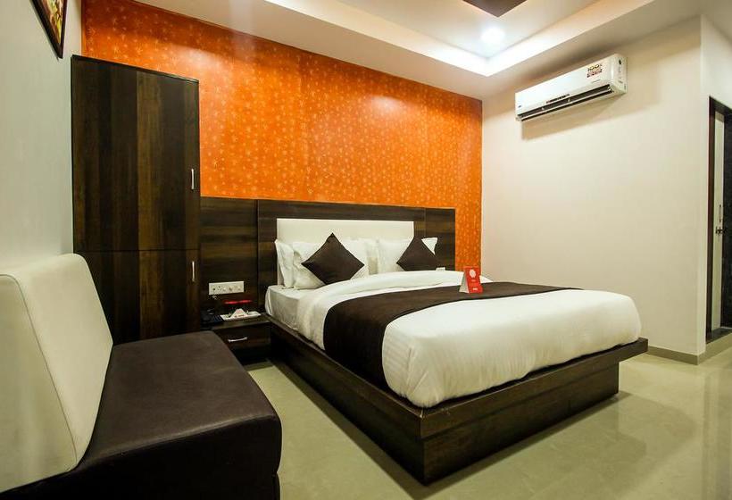 Hotel Oyo Rooms Near Vastral Ring Road 12