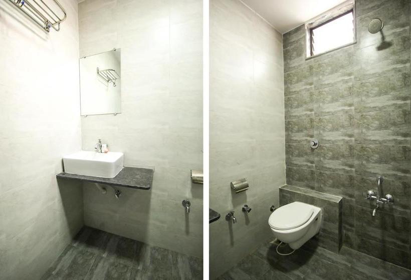 Hotel Oyo Rooms Near Vastral Ring Road 20