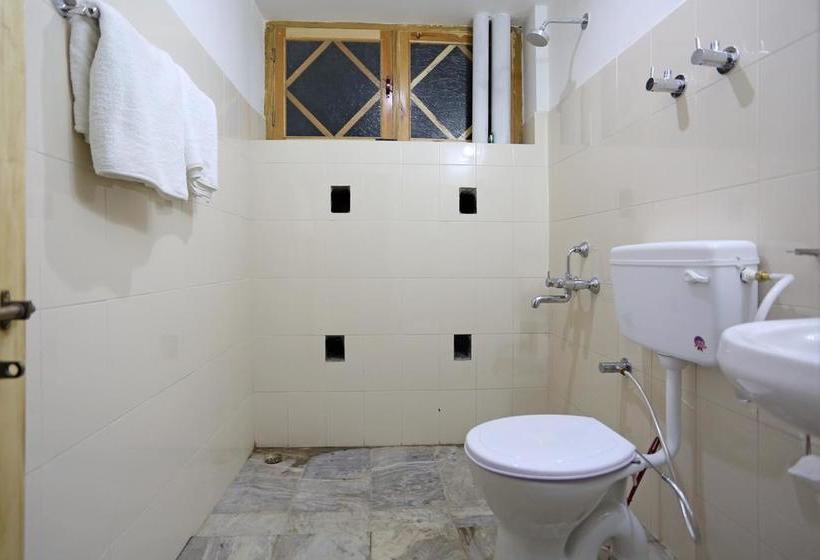 Hotel Oyo Rooms Sangkar Road 18