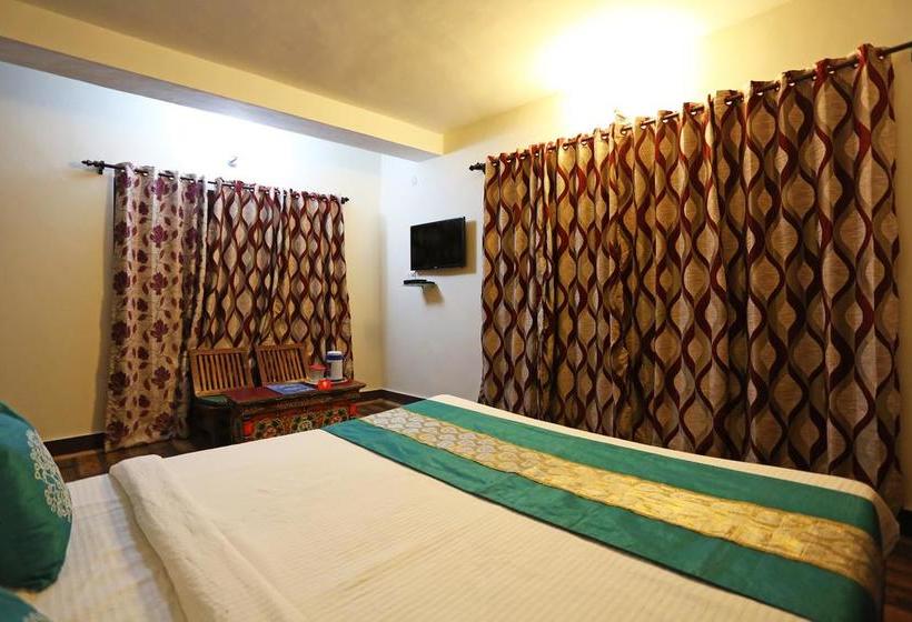 Hotel Oyo Rooms Sangkar Road 8