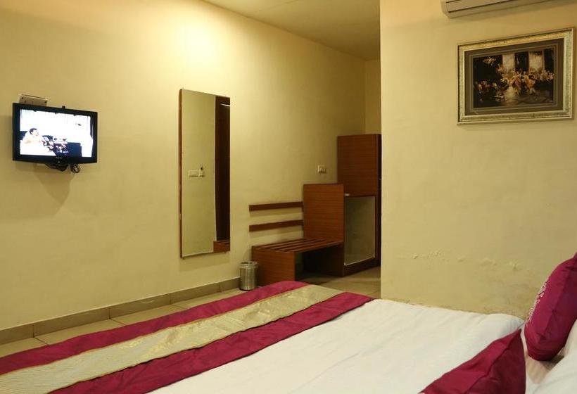 Hotel Oyo Rooms Sbs Nagar Opposite Bhai Wala Gurudwara 10