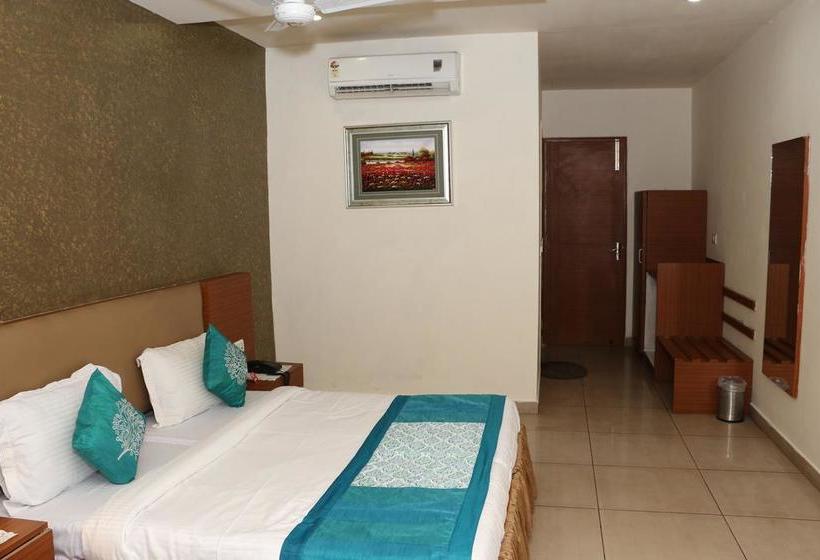 Hotel Oyo Rooms Sbs Nagar Opposite Bhai Wala Gurudwara 16