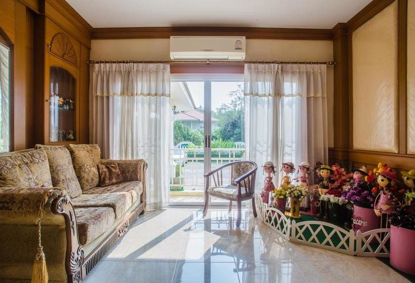 Hotel Monrawee Pavilion Resort 11