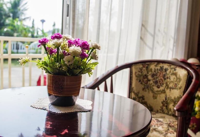 Hotel Monrawee Pavilion Resort 8