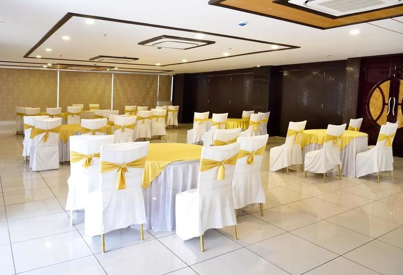 Hotel Leisure Inn Shrey 9