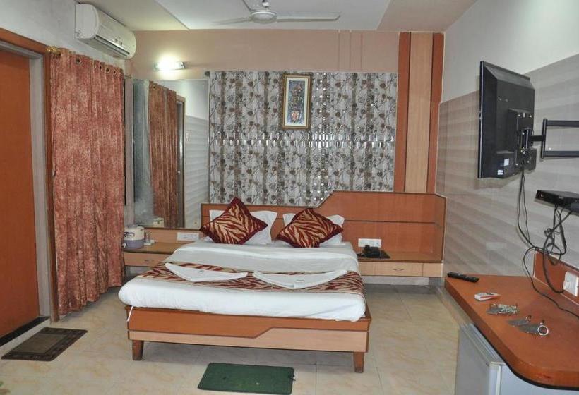 Hotel Mahabir Galaxy 16