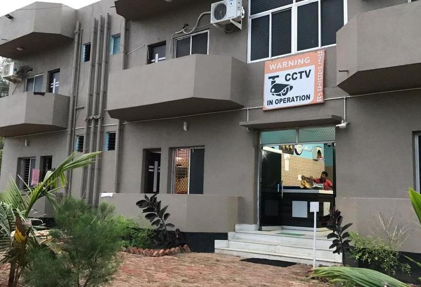 Hotel Hindustan Inn 6