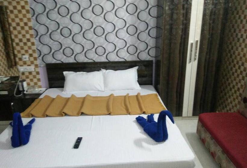 Hotel Hindustan Inn 9