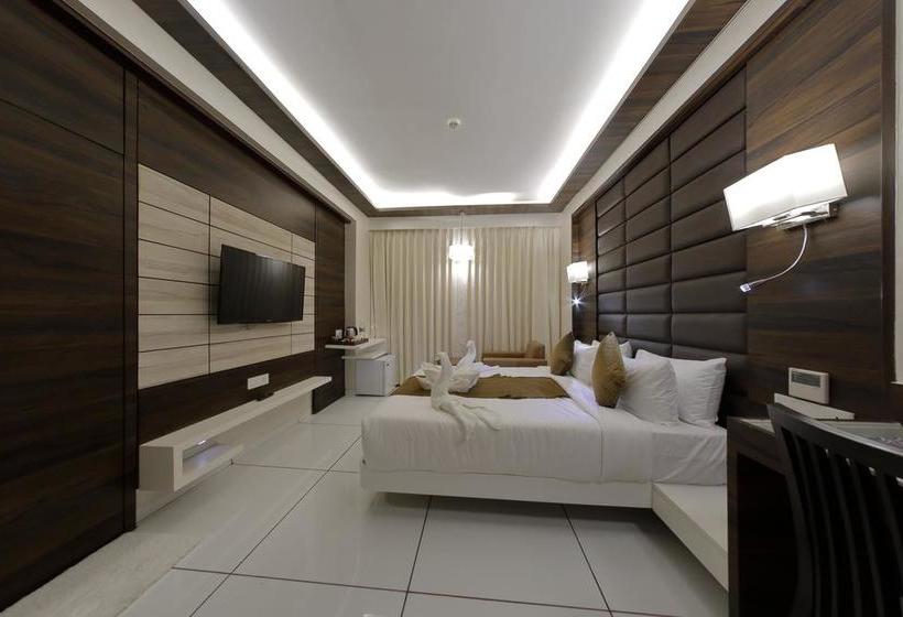 Hotel Silver Heights 15