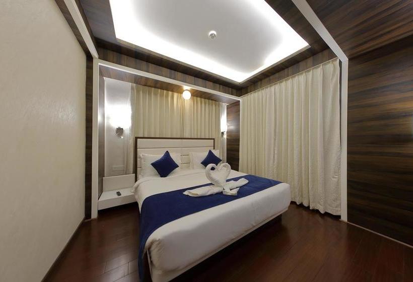 Hotel Silver Heights 18