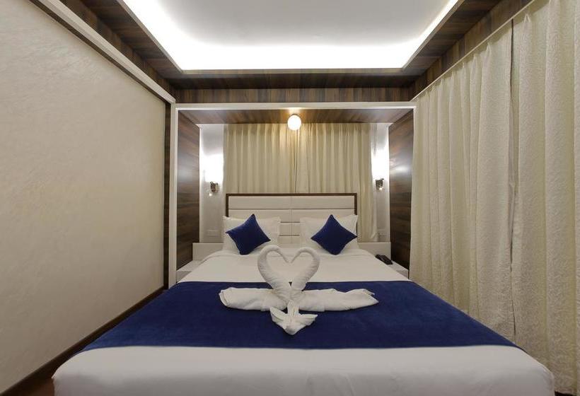 Hotel Silver Heights 19