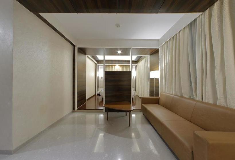 Hotel Silver Heights 20