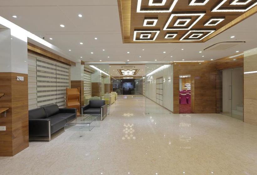 Hotel Silver Heights 4