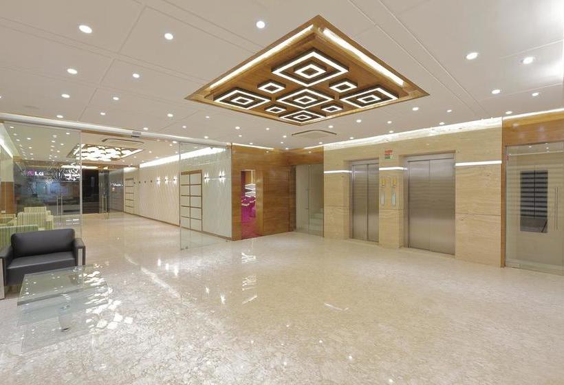 Hotel Silver Heights 6