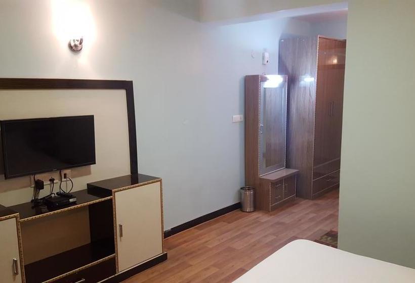 Hotel The Shyam Regency 9