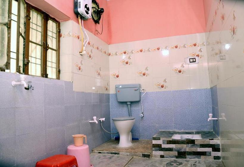 Hotel Dawarka Dhish Palace 13