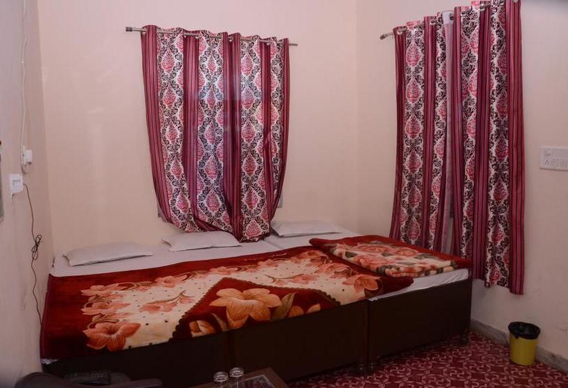 Hotel Dawarka Dhish Palace 2