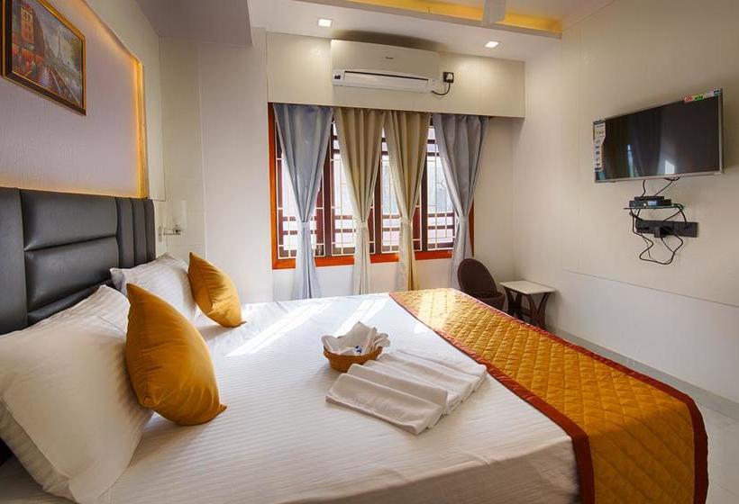 Hotel Venkatesh Regency 19