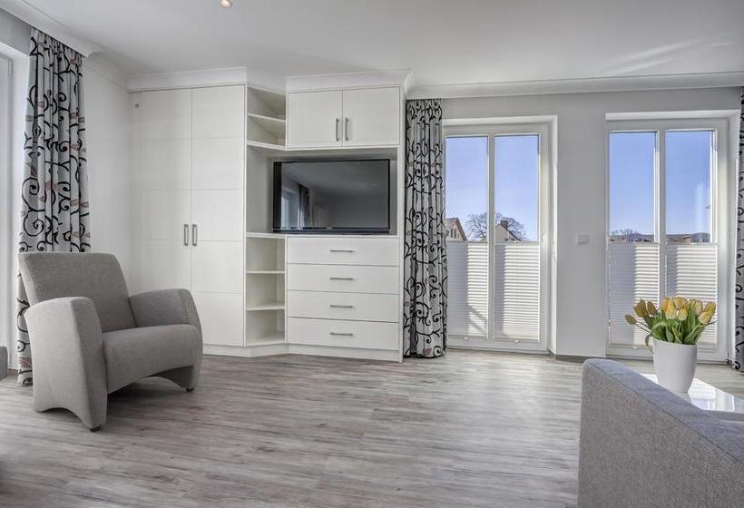 Aparthotel Villa Lea 18