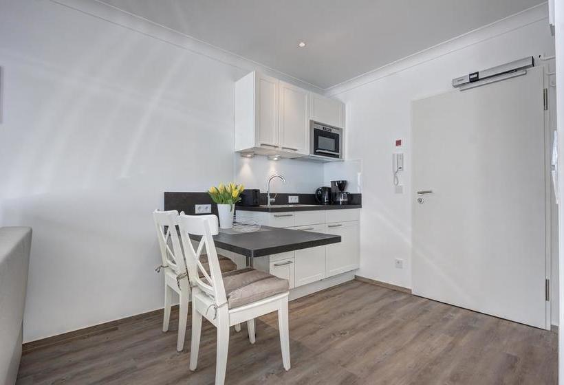 Aparthotel Villa Lea 3