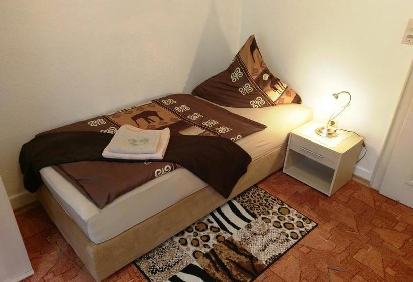 Hotel Stahlbad Bad Peterstal 10