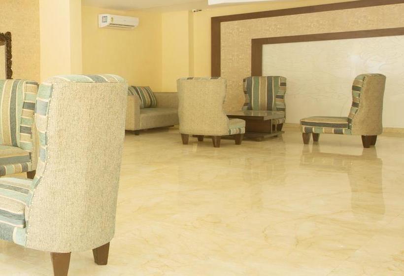 Hotel Treebo Vibhav Marriott 11