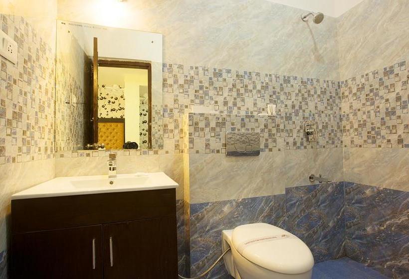 Hotel Treebo Vibhav Marriott 15