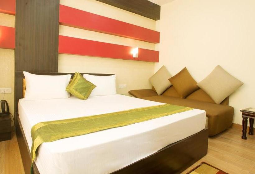 Hotel Treebo Vibhav Marriott 18