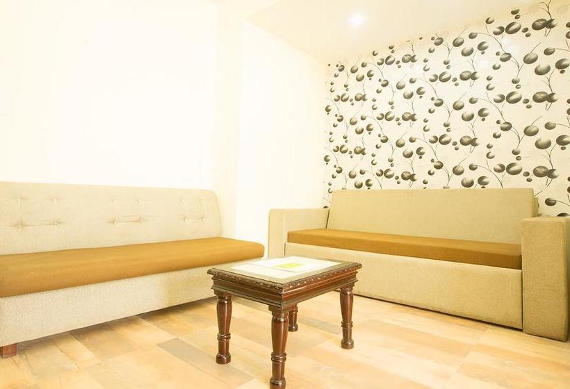 Hotel Treebo Vibhav Marriott 19