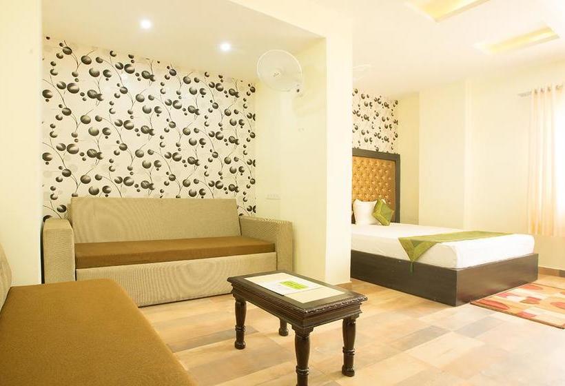 Hotel Treebo Vibhav Marriott 2