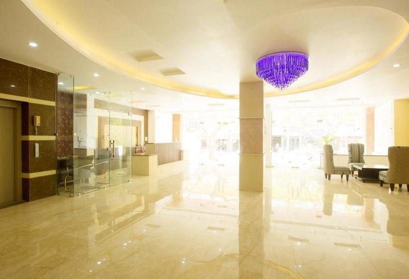 Hotel Treebo Vibhav Marriott 4