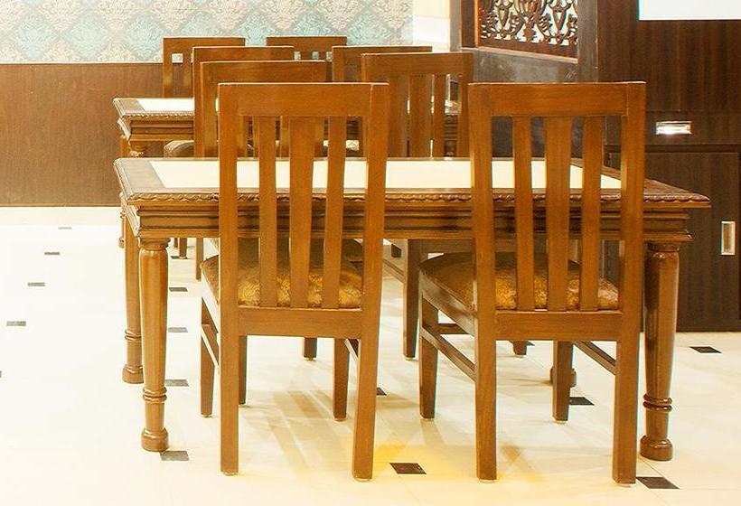 Hotel Treebo Vibhav Marriott 7