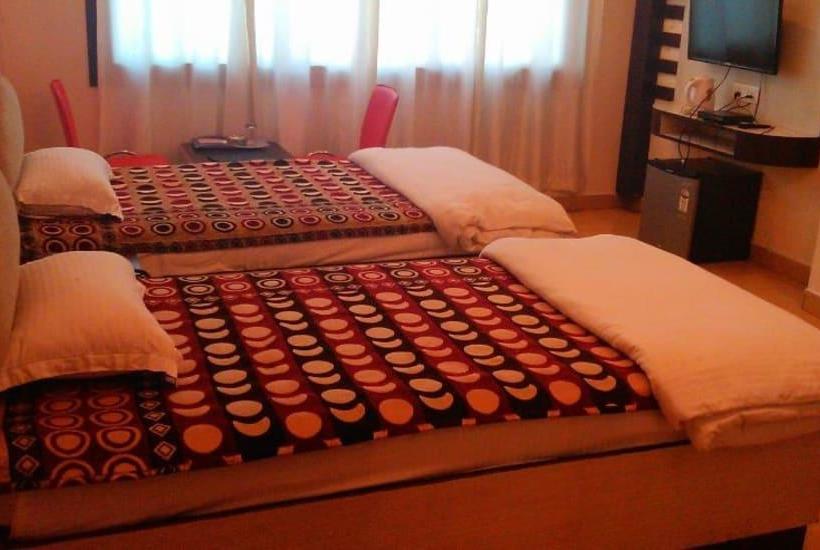 Hotel Garv Residencia 2