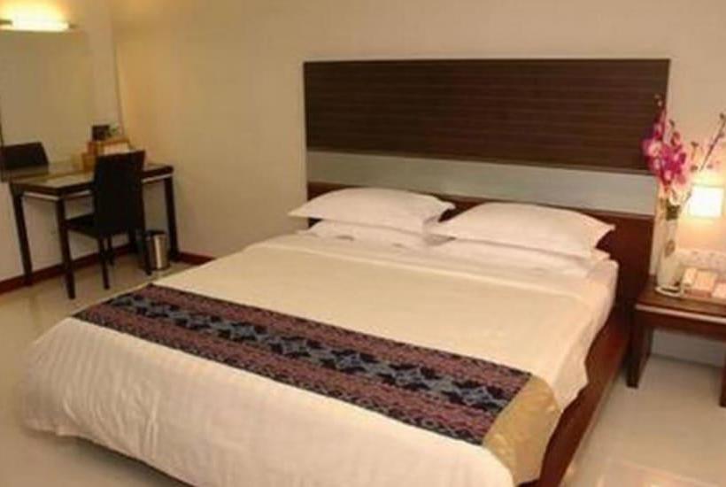 Hotel Garv Residencia 7