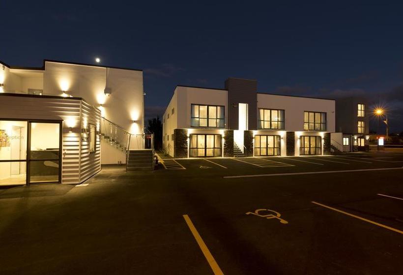 239 On Lincoln Motel 3