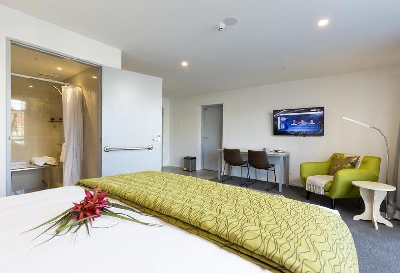 239 On Lincoln Motel 7