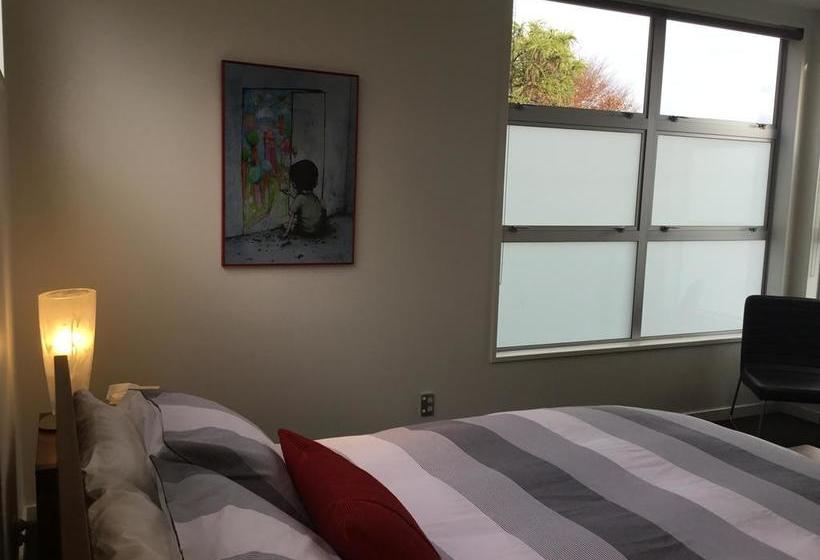 Bed and Breakfast Refreshstay 6